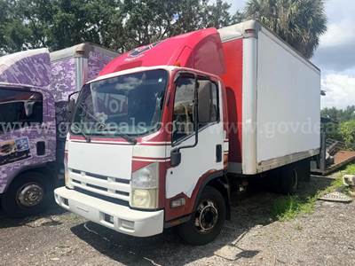2009 Isuzu NPR S/A Box Truck