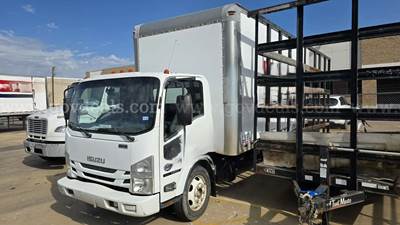 2017 Isuzu NRR S/A Box Truck -Inoperable