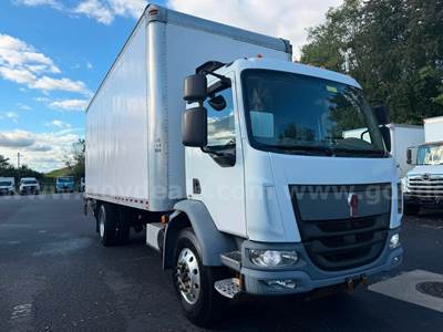 2020 KENWORTH K100, NON-CDL 24 BOX TRUCK