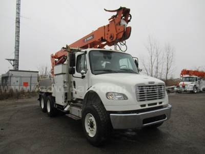 2013 Freightliner M2 106 Tracked Digger Derrick