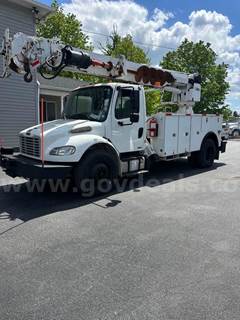 2011 FREIGHTLINER M2 106 DIGGER DERRICK