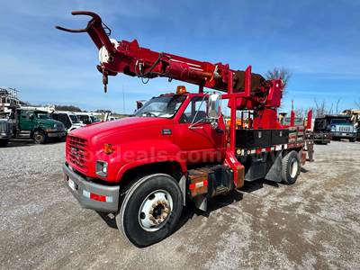 1999 GMC C7H042 C7500 Or C8500 Digger Derrick Versalift TM3000