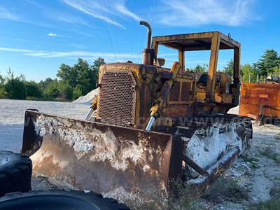 1969 Caterpillar D6C Crawler Tractor-Inoperable