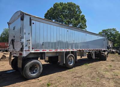 2015 East Dump Trailer