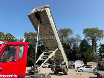 2006 East Dump Trailer