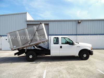 Ford F250 Extended Cab Dump Truck