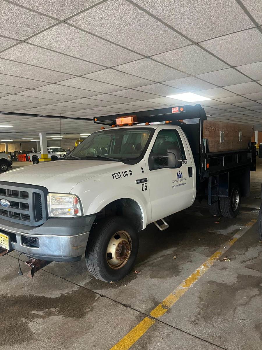 2006 Ford F350 Dump Truck For Sale, 28,000 Miles South Orange, NJ
