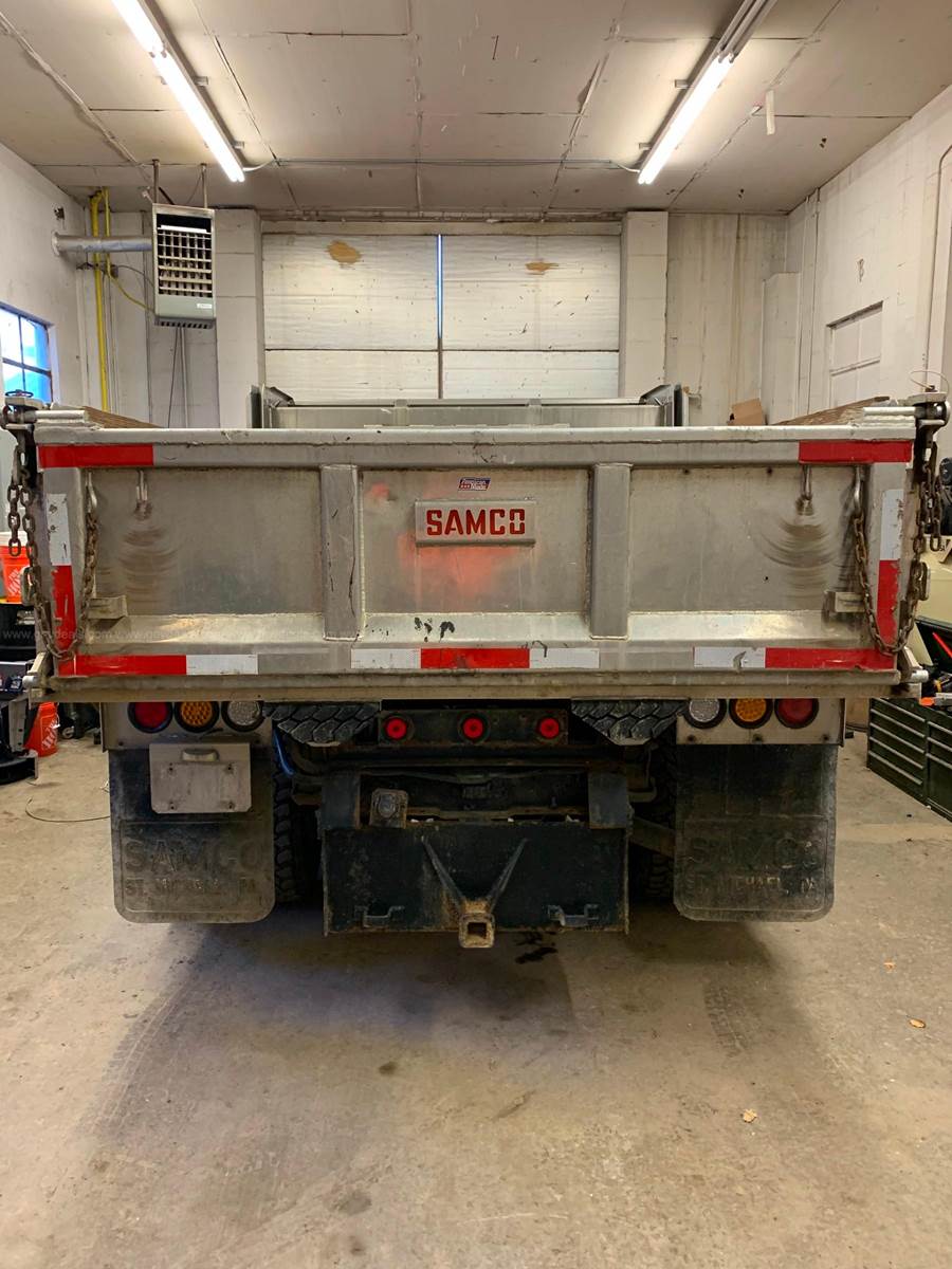 2006 Ford F350 Dump Truck For Sale, 106,200 Miles Hurricane, WV