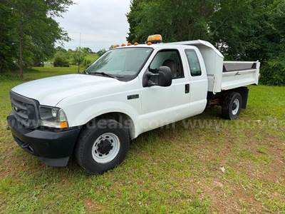 2003 Ford F-350 SD XL SuperCab 2WD