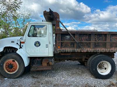 International 4700 Dump Truck