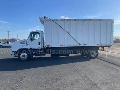 2015 Freightliner 114SD BRUSH DUMP TRUCK