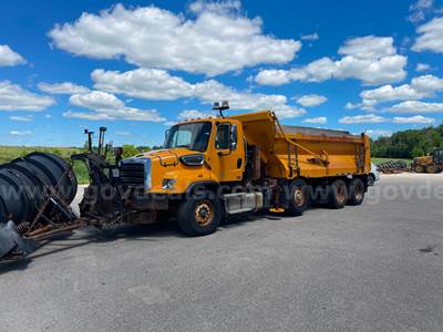 2016 Freightliner 114SD