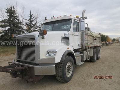 2013 Freightliner Coronado 112
