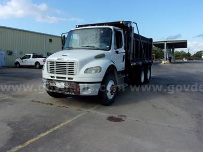 2011 Freightliner M2 106
