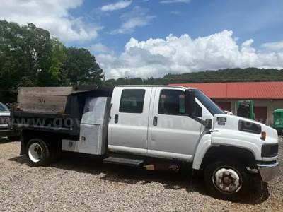 2009 GMC C5500 Dump Truck