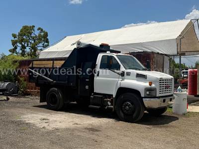 2007 GMC C7500 4x2 S/A Dump Truck