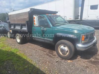 1995 GMC C3500 dump truck