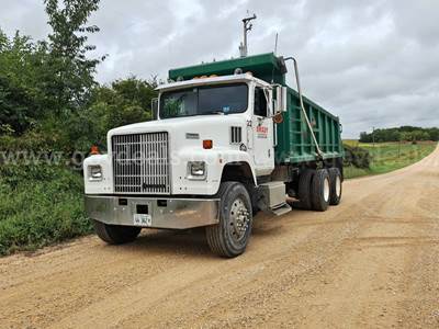 1999 International Paystar 5000SFA T/A Dump Truck