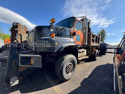 2004 International 5600i Dump Truck