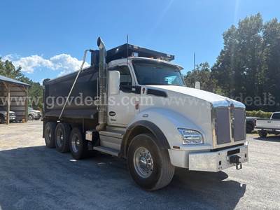 2026 Kenworth T880 Dump Truck