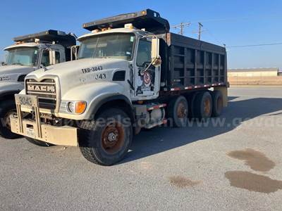 2004 Mack CV713 Granite Tri/A Dump Truck