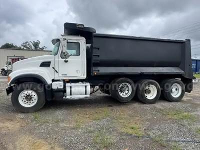 2004 Mack CV713 Granite Tri/A Dump Truck