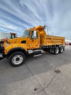 2003 Mack 10-Wheeler Dump Truck