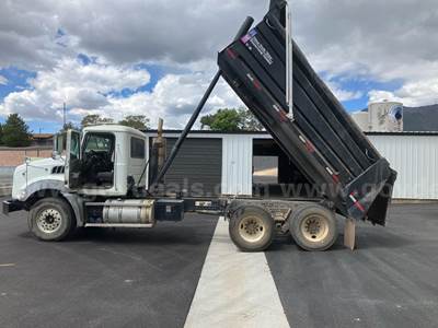 2010 Mack GU813 Dump Truck