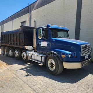 2002 Freightliner Dump Truck