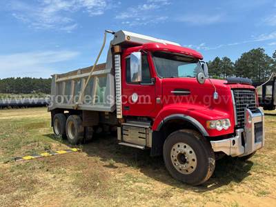 2018 Volvo VHD