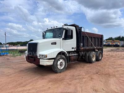 2003 Volvo VHD