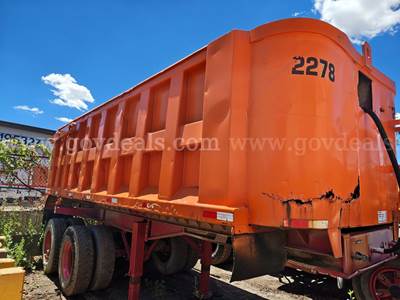 1981 Palmer 22 Ft End Dump Trailer