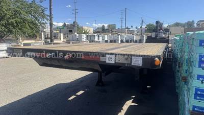 2005 Aztec BS4B3 T/A Step Deck Trailer