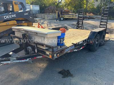 2013 LOAD TRAIL 16 ft T/A Equipment Trailer