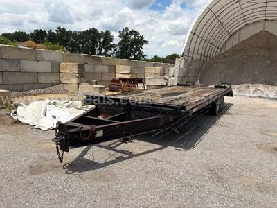 1999 Stigers T-7242D T/A Equipment Trailer