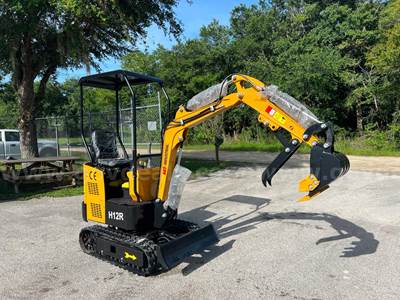 2024 AGT Industrial H12R Mini-Excavator Crawler