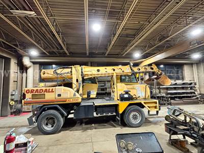 2005 Gradall XL3100 – Excavator