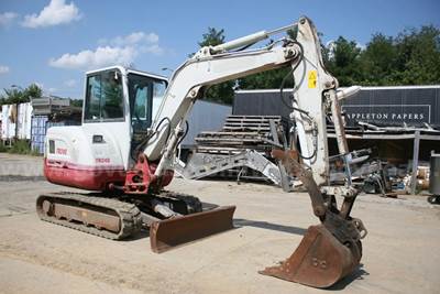 2017 Takeuchi TB240 Hydraulic Excavator