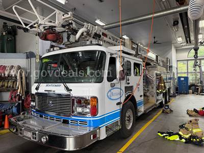2003 American LaFrance Quint Fire Truck