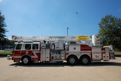 2006 E-One TRUCK Fire Truck