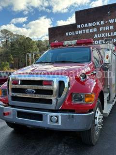 2004 Ford F-750 Fire Truck