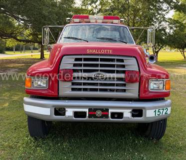 1996 Ford F-800 Fire Truck