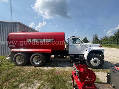 1990 Ford FT900 Fire Truck