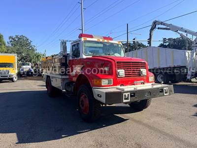 1999 International 4800 4x4 Fire Truck