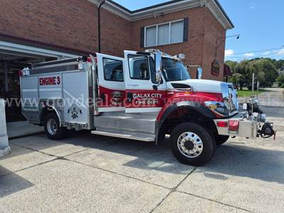 2009 International 7400 TIMBERWOLF Fire Truck