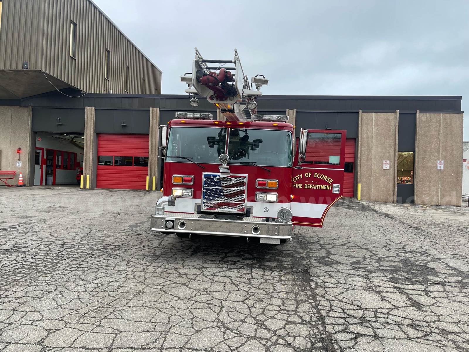 2009 Pierce Saber Fire Truck For Sale, 41,871 Miles Ecorse, MI