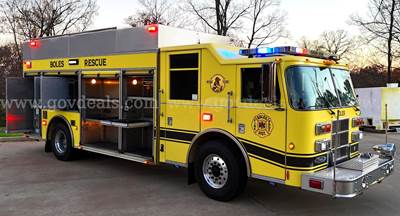 2006 Pierce Saber Fire Truck