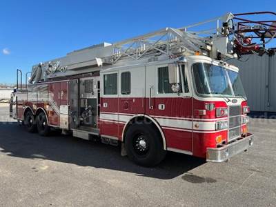 1993 Pierce Tilt Cab Fire Truck