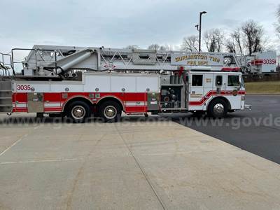 1999 Pierce Tilt Cab Fire Truck