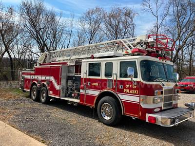 1999 Pierce Tilt Cab Fire Truck